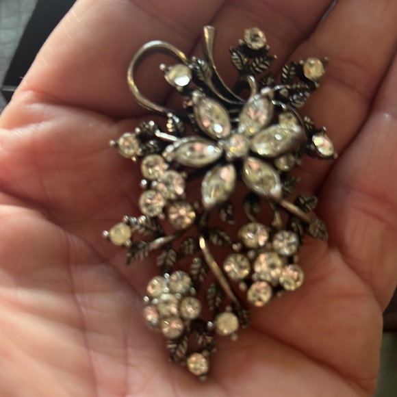 Vintage Coro Pendant. Rhinestones set in silver tone All stones in tact No chain - Picture 3 of 4